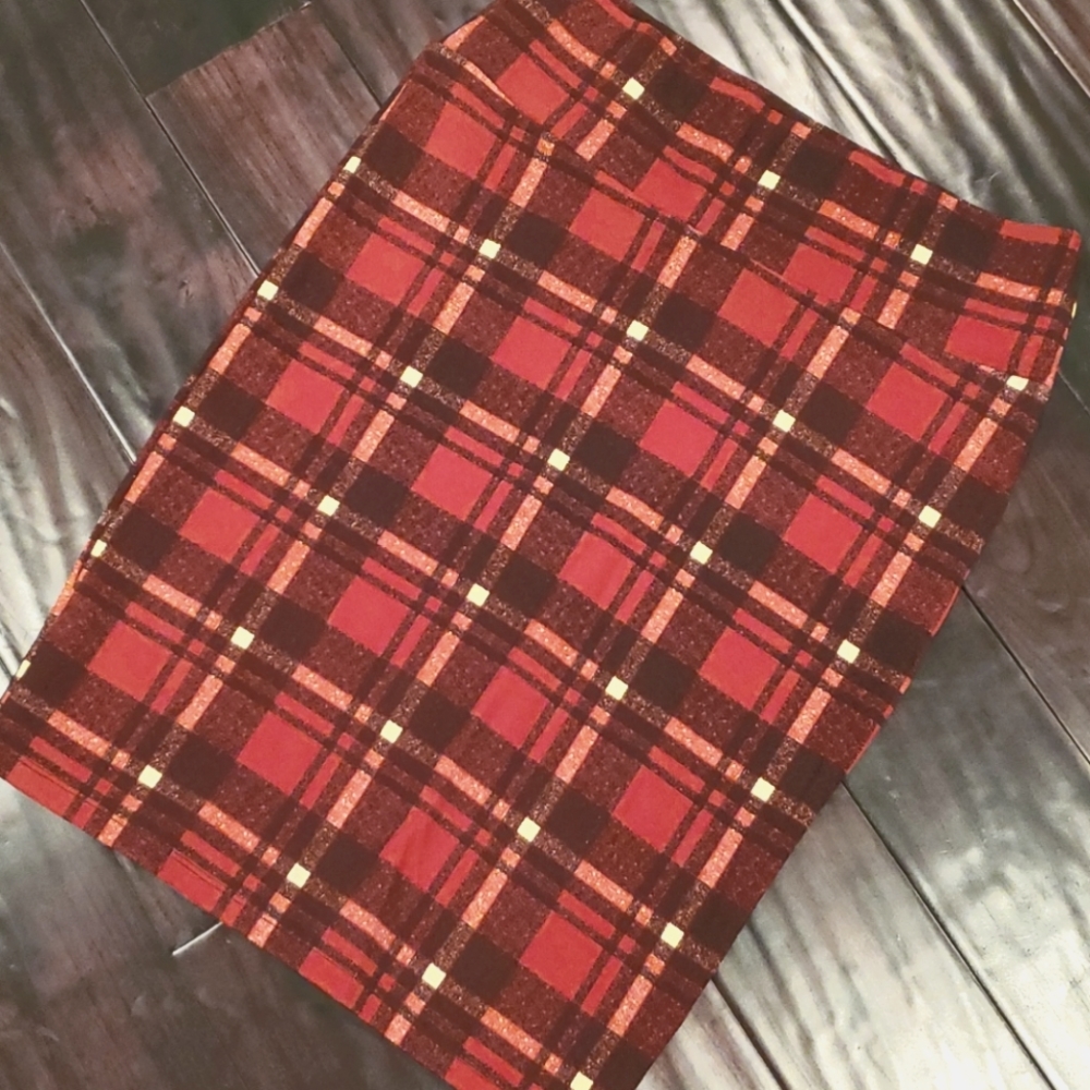 LulaRoe Cassie Pencil Skirt